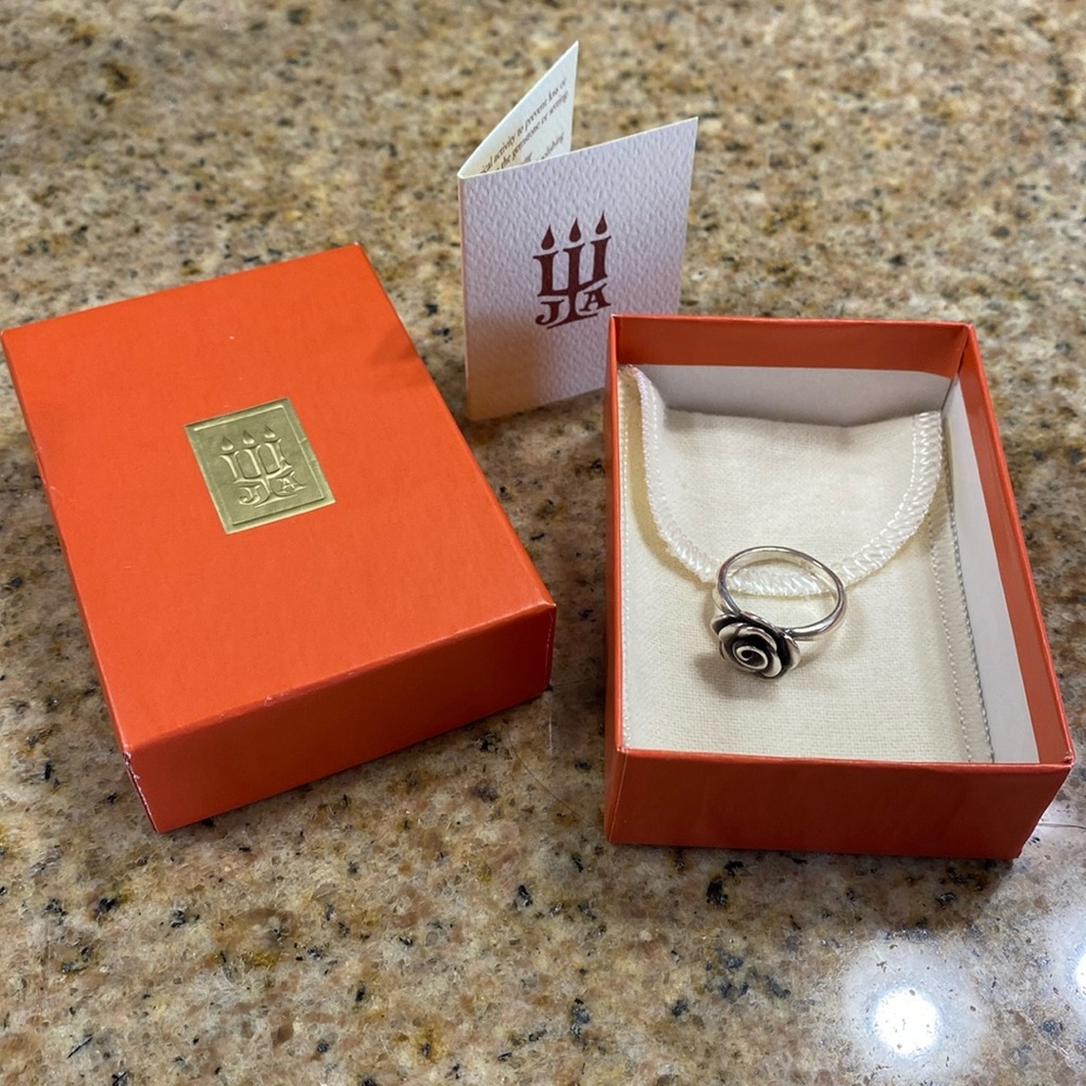 RETIRED James Avery Rose Ring